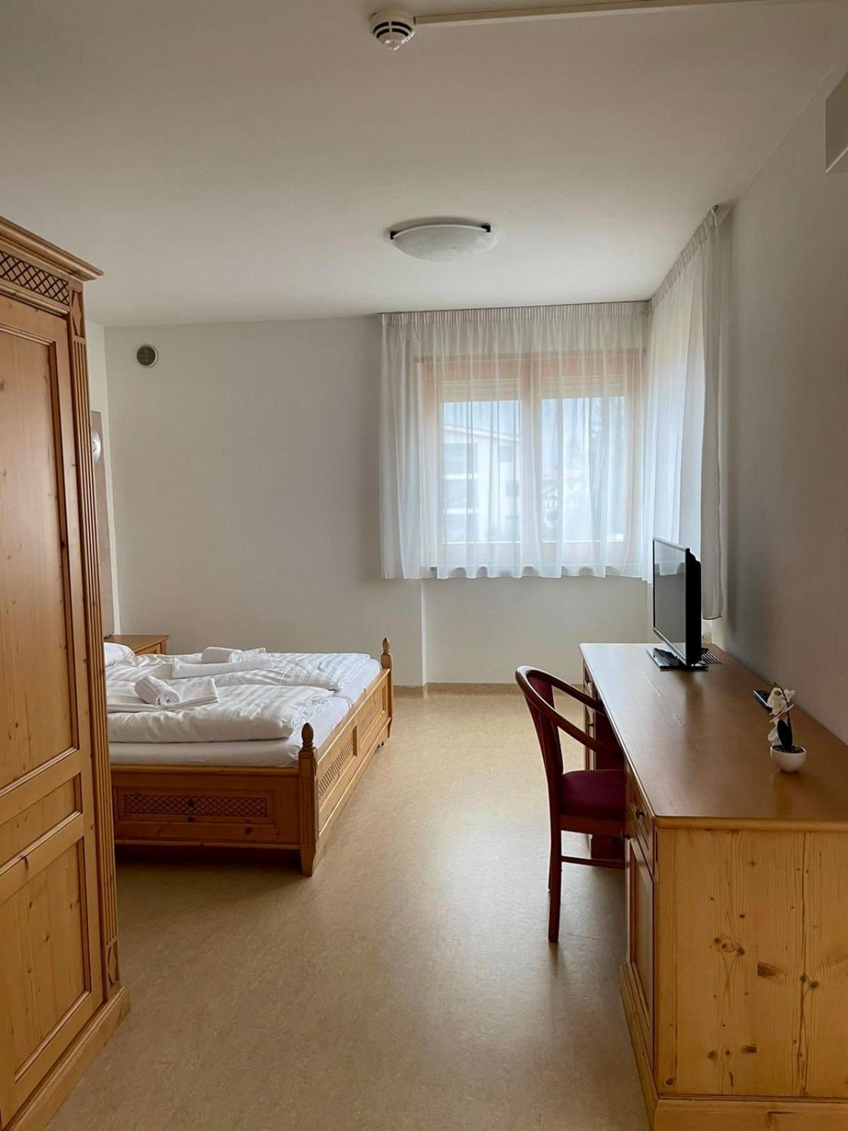 Hotel Goldenhof Ora / Auer Esterno foto